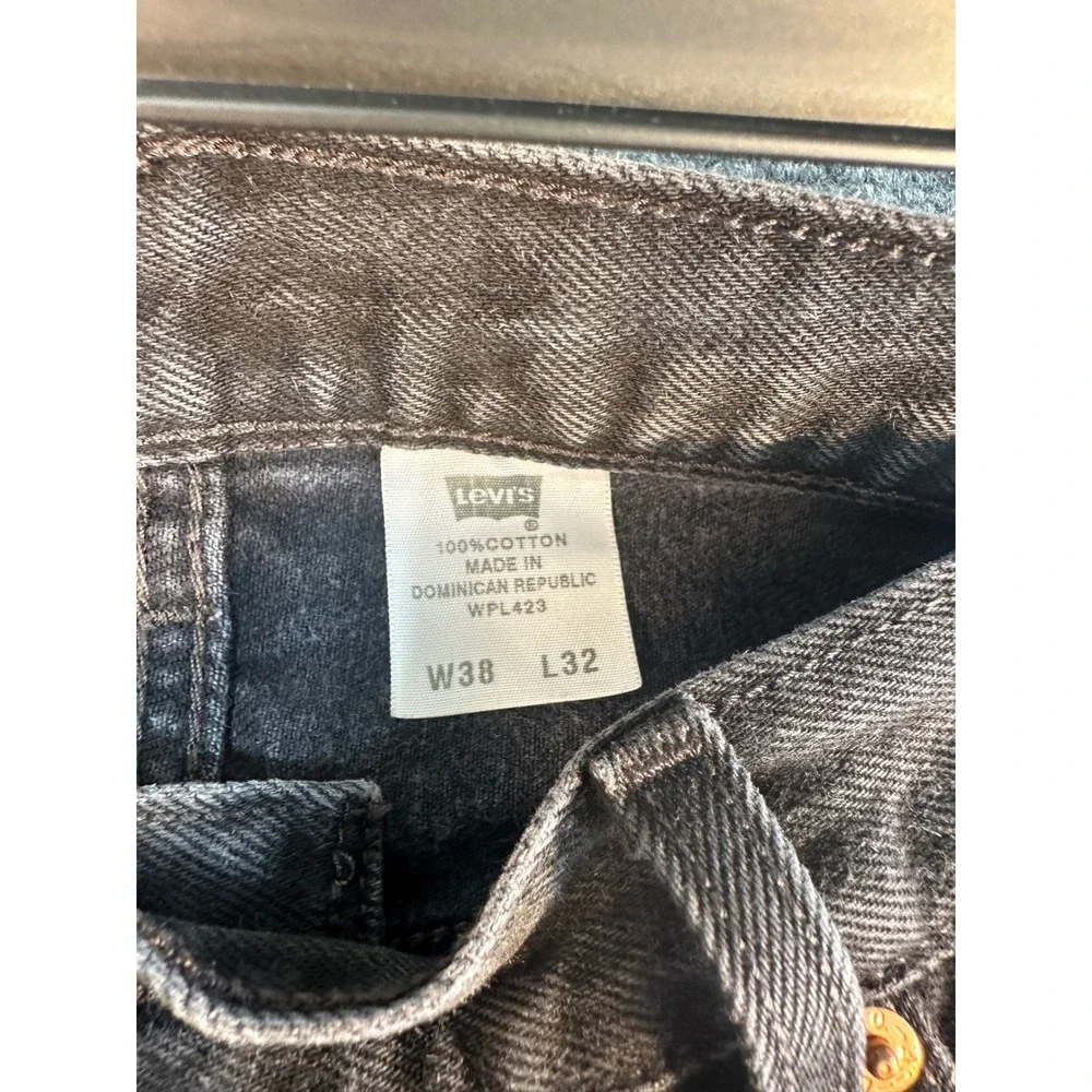 Levis 501 Original Fit Jeans Mens 38x32 Faded Black Straight Leg Button Fly